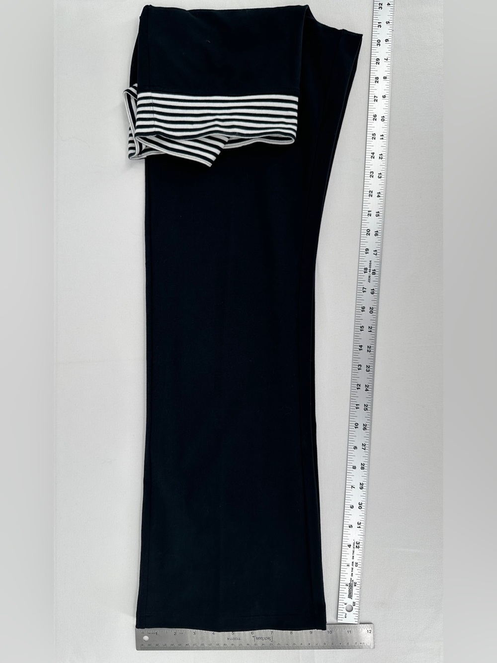 Lauren Active Ralph Lauren Fold-Over Yoga Pants Women’s Medium Black Wide Leg - Picture 6 of 6